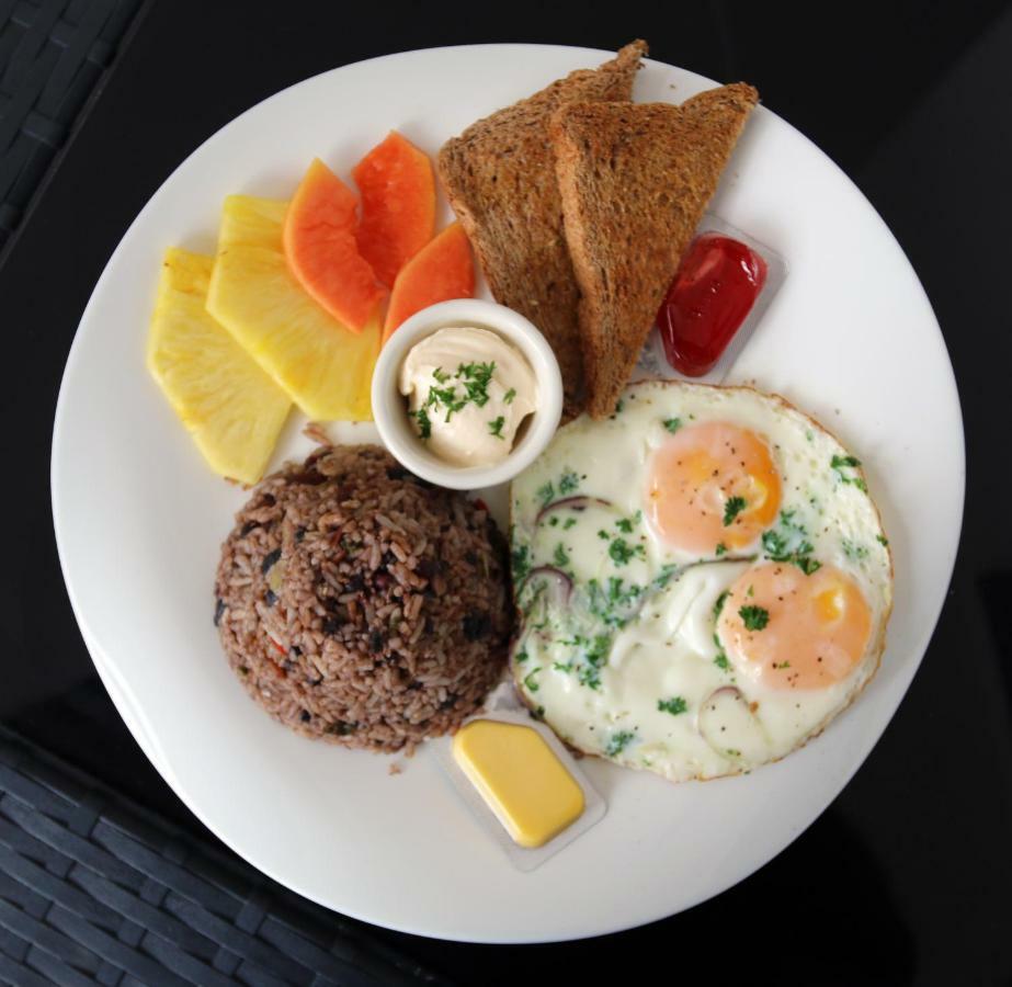 Pacific Suites Boutique Hotel And Bistro 哈科 外观 照片